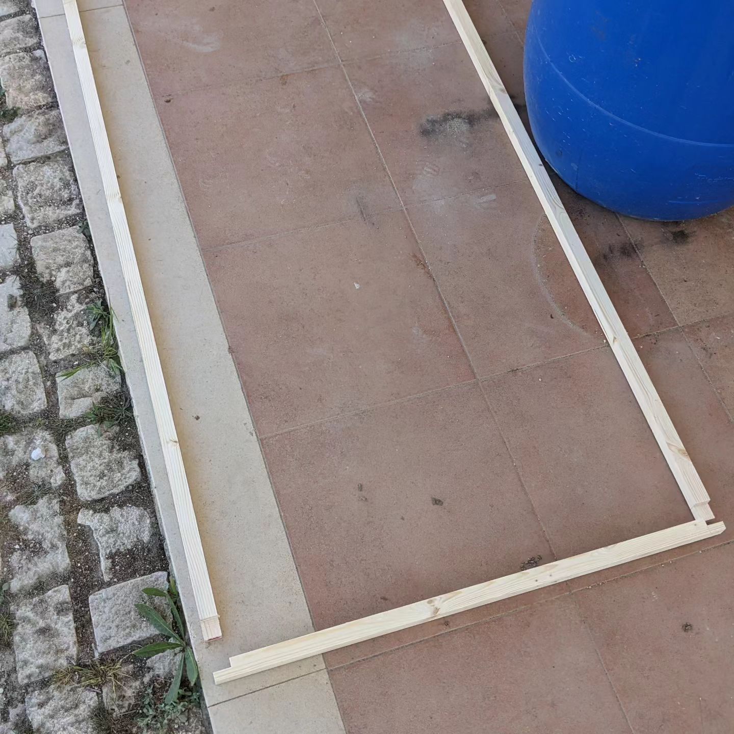 Started to make a door for the new bird house
