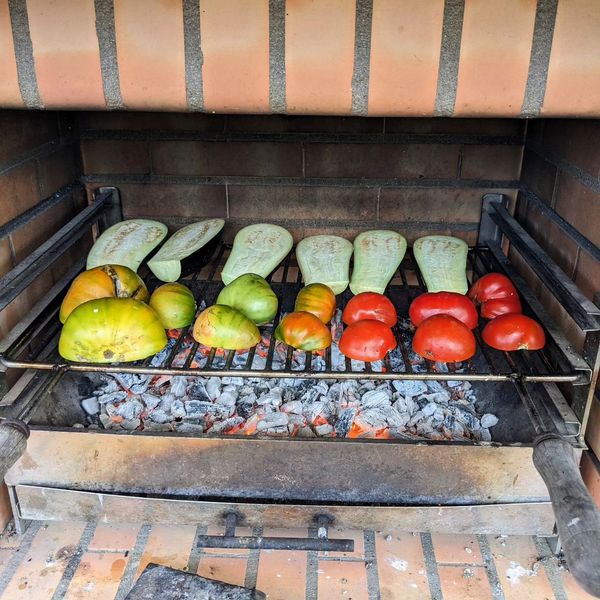 Grilling veggies from the garden to make zacuscă