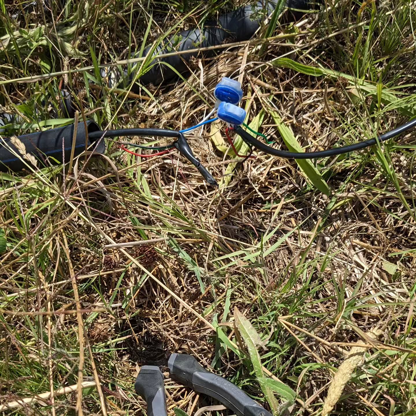 Finally patched up this valve control cable that I accidentally clipped with the brush cutter a couple months ago.