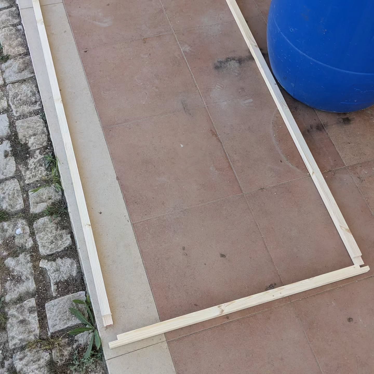 Started to make a door for the new bird house.