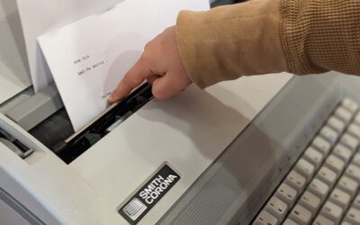 We found an old typewriter. It is a delight for the kids, who can write without handwriting and explore a new machine. Without screens. It will not last long, unfortunately, but they will then be able to open it up and see how it works.