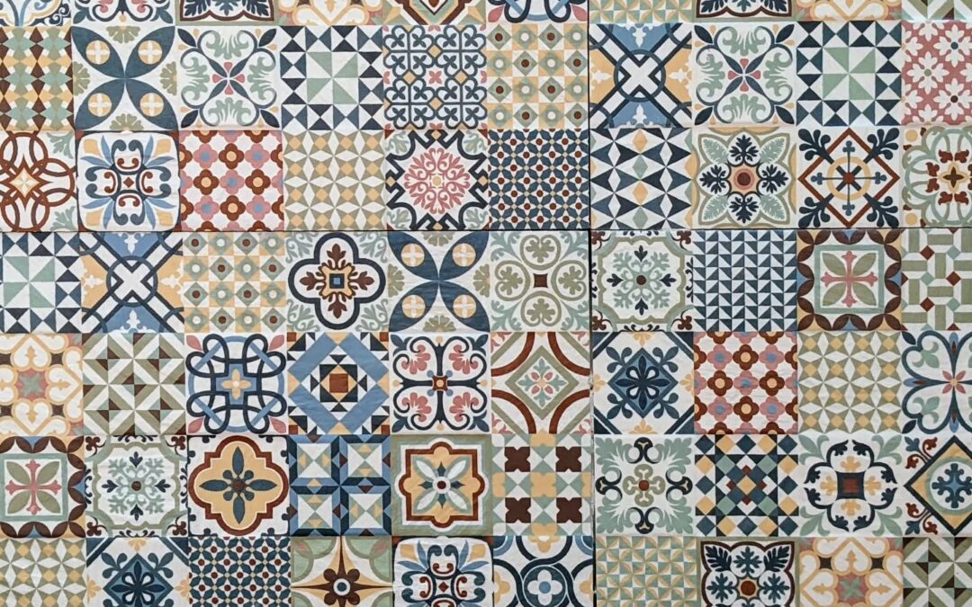 Just a little something that caught my attention. It was very fake, indeed it was some sort of sticker wallpaper but something about this patchwork of patterns felt genuine.
